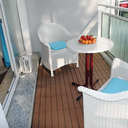Ferienwohnung Yachthafentraum In 2 Minuten Am Strand Seebruecke Yachthafen Kuehlungsborn Exterior photo
