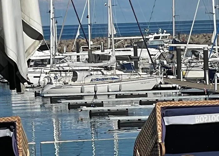 Ferienwohnung Yachthafentraum In 2 Minuten Am Strand Seebruecke Yachthafen