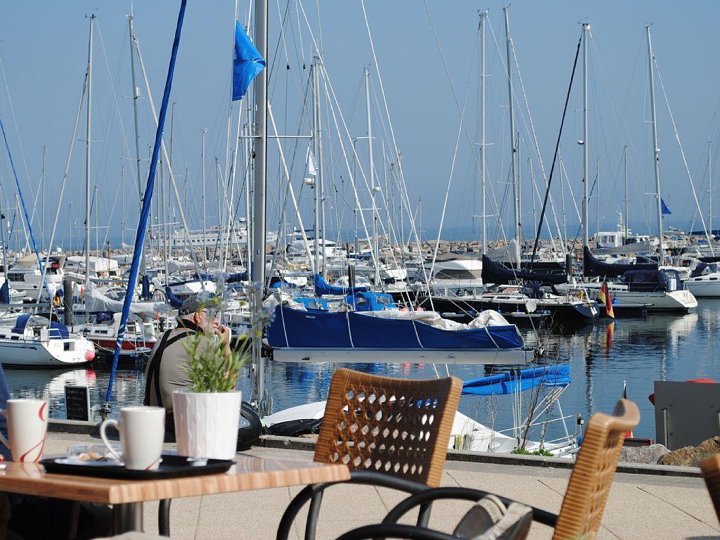 Yachthafentraum In 2 Minuten Am Seebruecke Yachthafen Kuehlungsborn